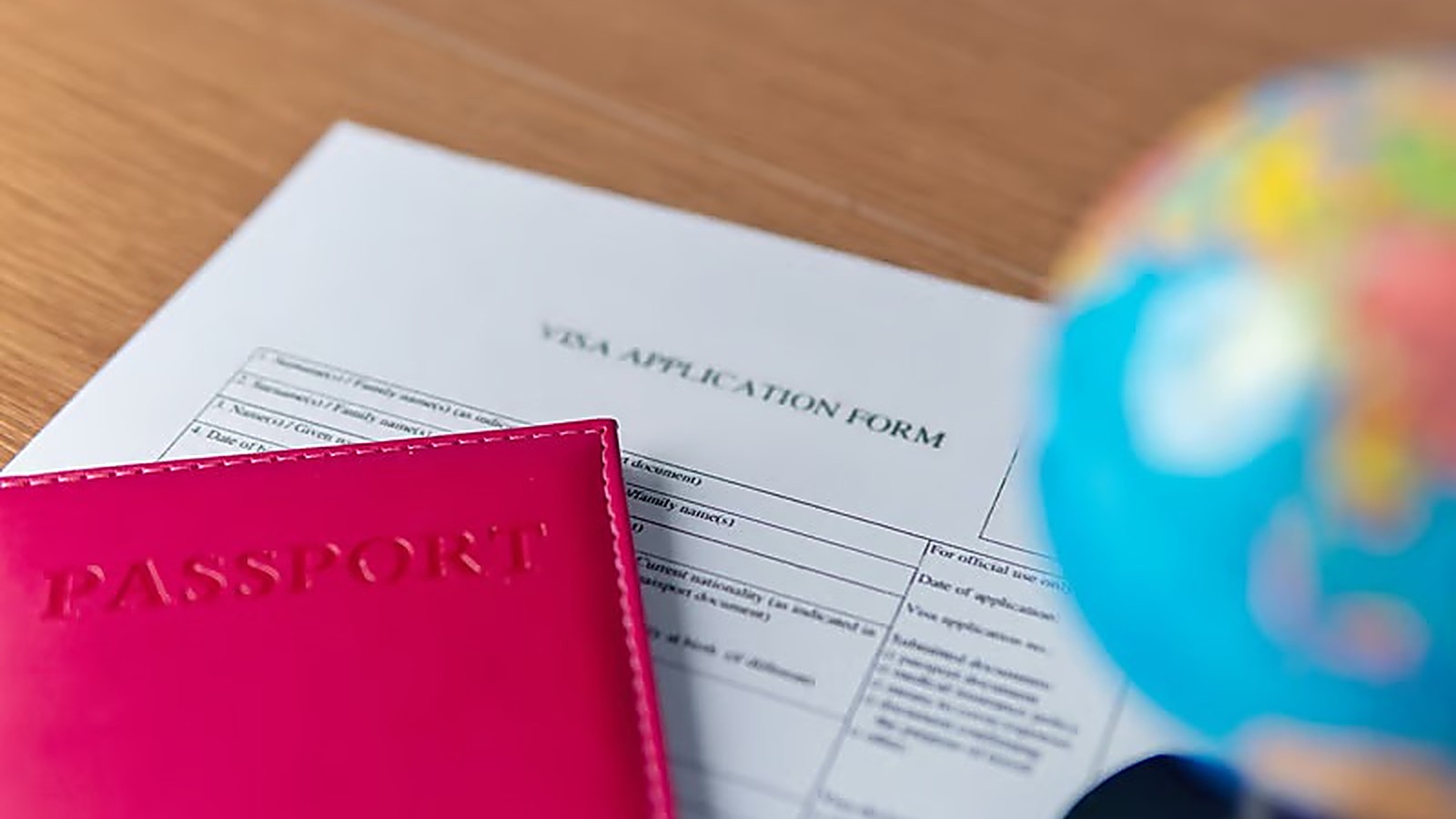 Five-step timeline of the Czech Republic student visa route from Bangladesh: registration email, random draw, Indian visa, in-person submission in New Delhi and the final decision