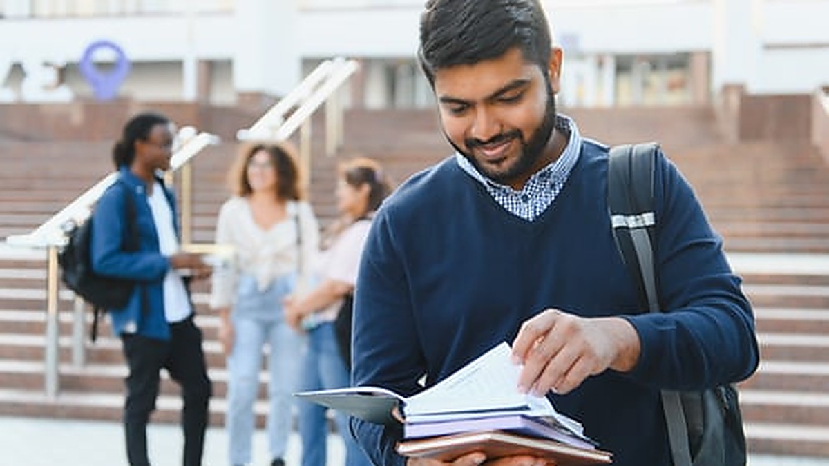 Turkey student visa from Bangladesh 2027 step-by-step route: admission and denklik, apostille, student visa at the authorised centre in Banani, arrival, and e-İkamet residence permit
